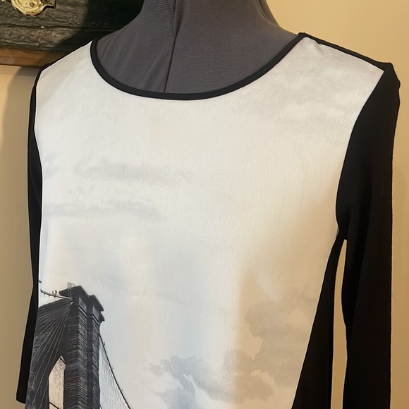 Elie Tahari for Design Nation New York 3/4 Sleeve Graphic Top Size Small - Picture 9 of 15